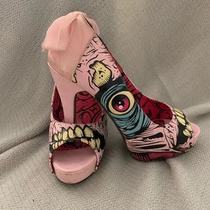 Zombie Grave Dancer pumps